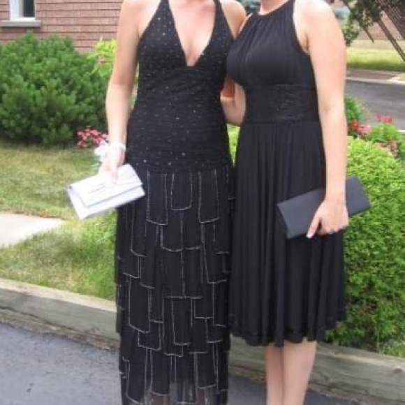 Beautiful black prom dress - Picture 7 of 8